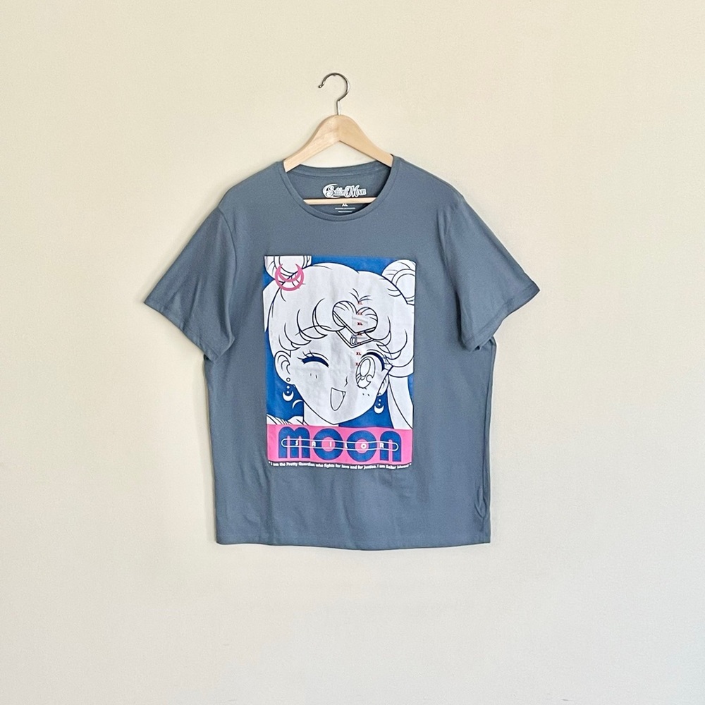 NEW Sailor Moon Graphic Gray T Shirt Adult size XL